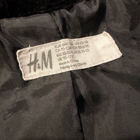 GIRLS H&M FURRY COAT - Picture 5 of 9